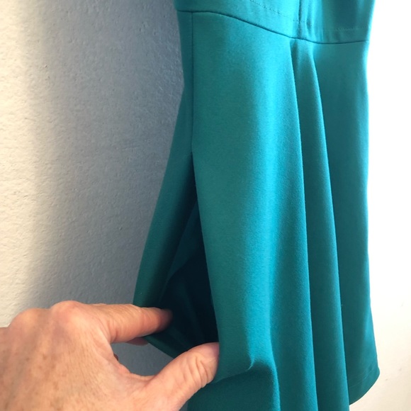 NWOT DVF fit and flare Ivana dress (with pockets) - Picture 7 of 8